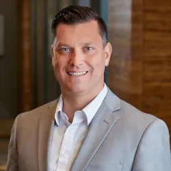 Damir Pasic Headshot