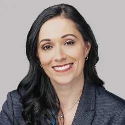 Elizabeth Mix Headshot